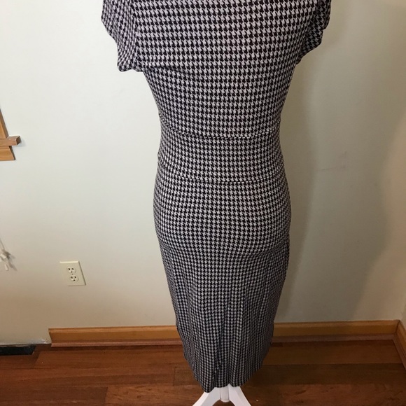 Banana Republic brown houndstooth stretch dress - Picture 4 of 4